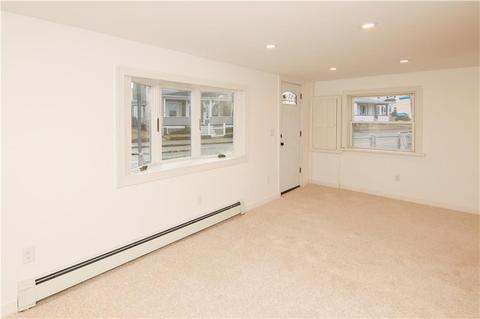 449 Providence St, Woonsocket, RI 02895 photo 9