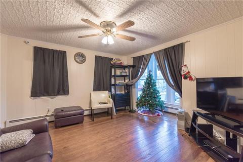 37 Watson St, Woonsocket, RI 02895 photo 4