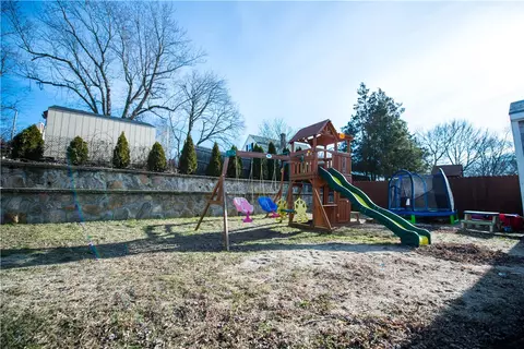 32 Oakridge Ct, Warwick, RI 02886 photo 25