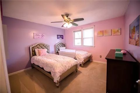 32 Oakridge Ct, Warwick, RI 02886 photo 12