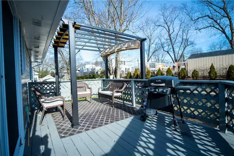 32 Oakridge Ct, Warwick, RI 02886 photo 24