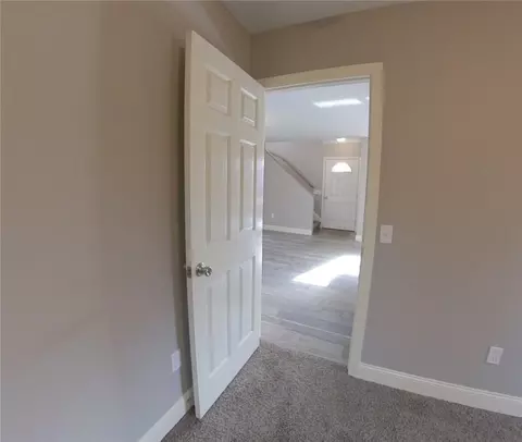 213 Second Ave, Warwick, RI 02888 photo 8