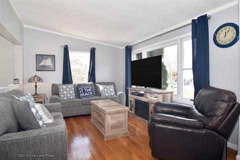 1 Sparrow Dr, Westerly, RI 02891 photo 3
