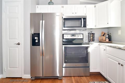 1 Sparrow Dr, Westerly, RI 02891 photo 9