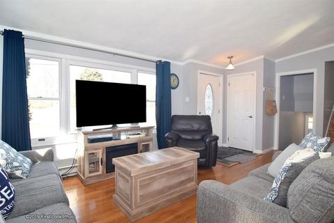1 Sparrow Dr, Westerly, RI 02891 photo 5