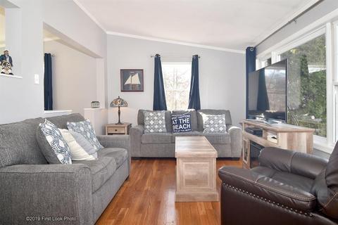 1 Sparrow Dr, Westerly, RI 02891 photo 4