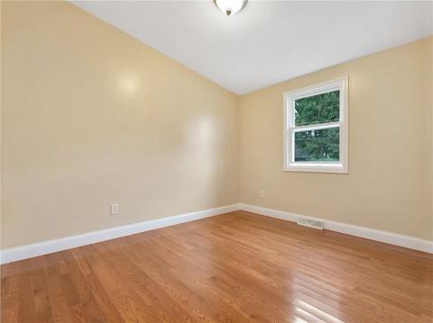 20 Darrow Dr, Warwick, RI 02886 photo 7