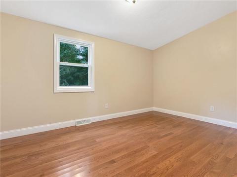 20 Darrow Dr, Warwick, RI 02886 photo 6