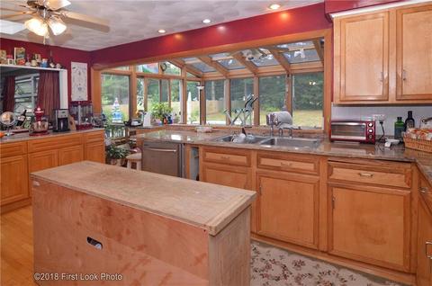 10 Circle Dr, Coventry, RI 02816 photo 5