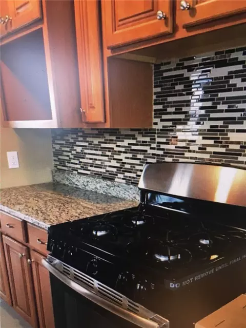 36 Williams St, Woonsocket, RI 02895 photo 5