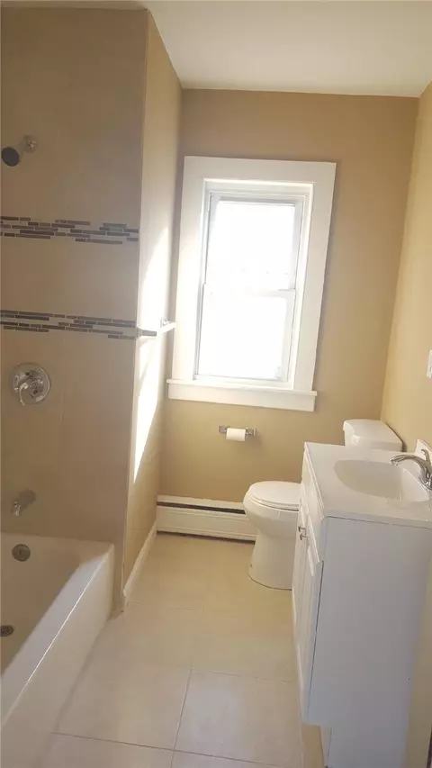 36 Williams St, Woonsocket, RI 02895 photo 11
