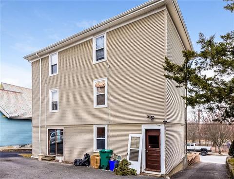 134 1st Ave, Woonsocket, RI 02895 photo 19