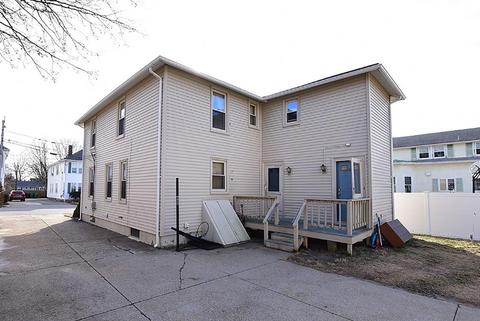 50 Warwick St, Woonsocket, RI 02895 photo 4