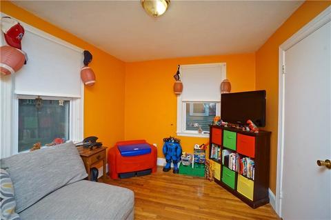 26 Darrow Dr, Warwick, RI 02886 photo 8