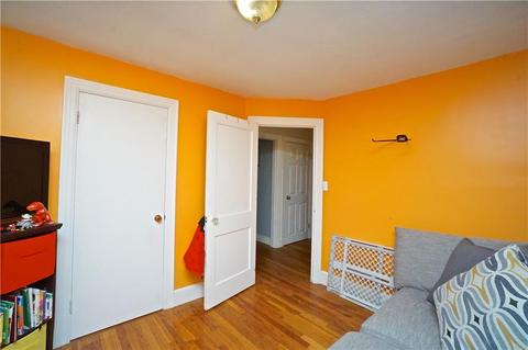 26 Darrow Dr, Warwick, RI 02886 photo 9