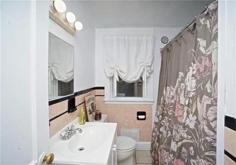 26 Darrow Dr, Warwick, RI 02886 photo 7