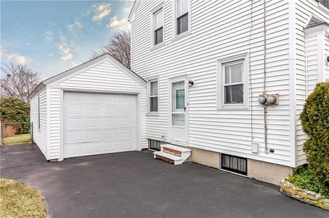 35 Maple Ave, Middletown, RI 02842 photo 23