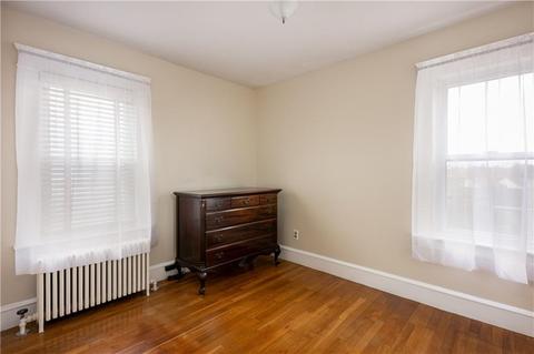 35 Maple Ave, Middletown, RI 02842 photo 17