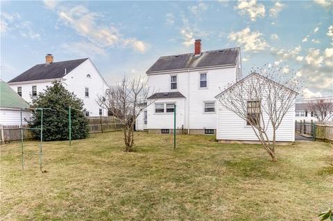 35 Maple Ave, Middletown, RI 02842 photo 21