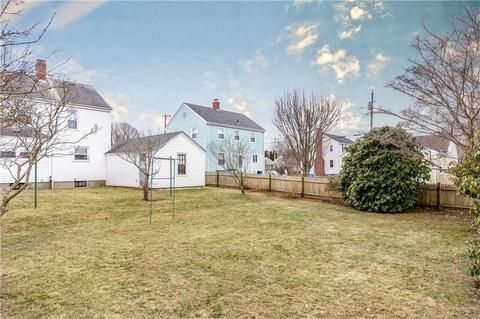 35 Maple Ave, Middletown, RI 02842 photo 22