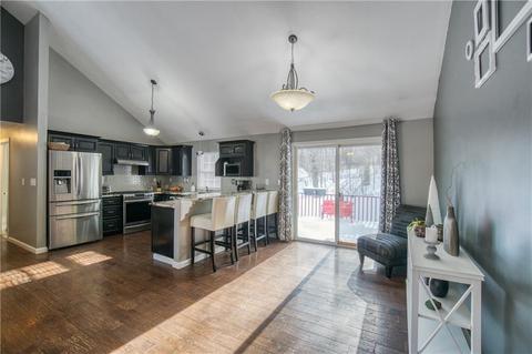 33 First St, Worcester, MA 01602 photo 2