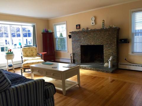 22 Edendale Ave, Pawtucket, RI 02861 photo 2