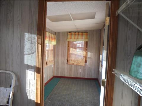 60 Uncas St, Warwick, RI 02889 photo 5