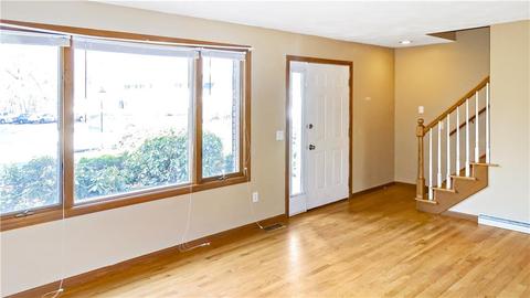 400 Commonwealth Ave #11, Warwick, RI 02886 photo 2
