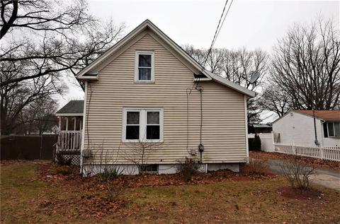 115 Custer St, Warwick, RI 02889 photo 2