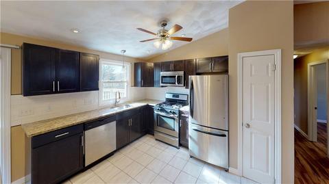 104 Doris Ave, Warwick, RI 02889 photo 3