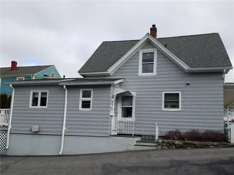 28 Yolande Pl, Woonsocket, RI 02895 photo 3