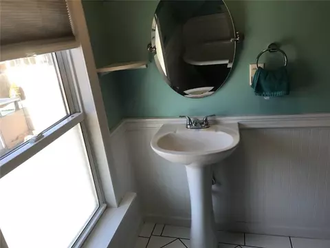 28 Yolande Pl, Woonsocket, RI 02895 photo 27