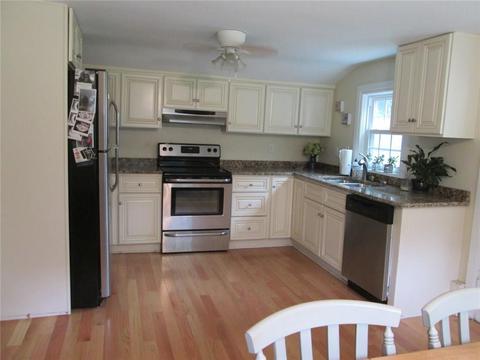 69 Prudence Ct, Warwick, RI 02888 photo 22