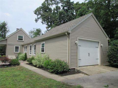 69 Prudence Ct, Warwick, RI 02888 photo 8