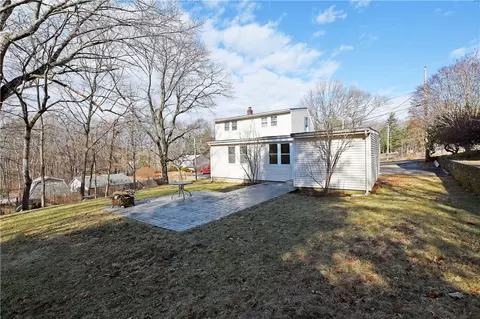 10 Ray St, Coventry, RI 02816 photo 5