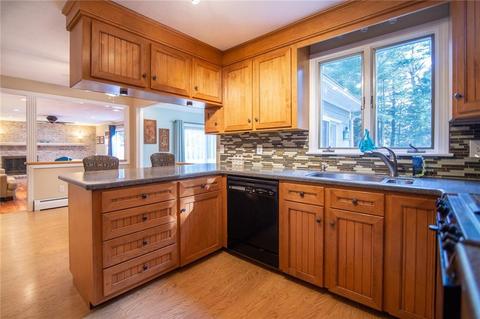 7 Silver Maple Dr, Coventry, RI 02816 photo 7
