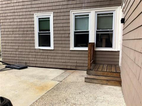 14 Transit St, Woonsocket, RI 02895 photo 3