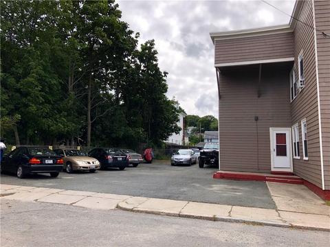 14 Transit St, Woonsocket, RI 02895 photo 4