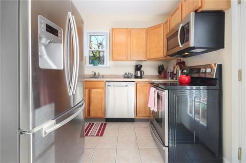 8 Harding Ave, Warwick, RI 02888 photo 5