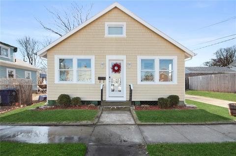 8 Harding Ave, Warwick, RI 02888 photo 1