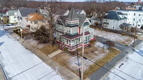 73 Andrews St, Woonsocket, RI 02895 photo 5