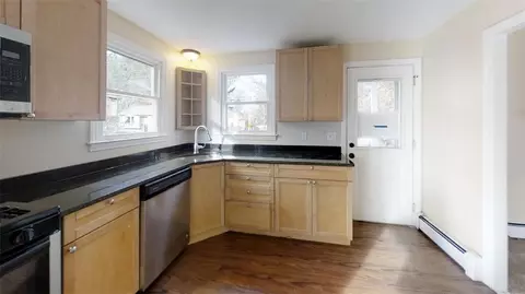 1 Duluth Ave, Warwick, RI 02889 photo 14
