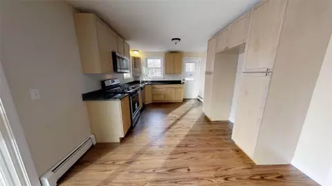 1 Duluth Ave, Warwick, RI 02889 photo 5
