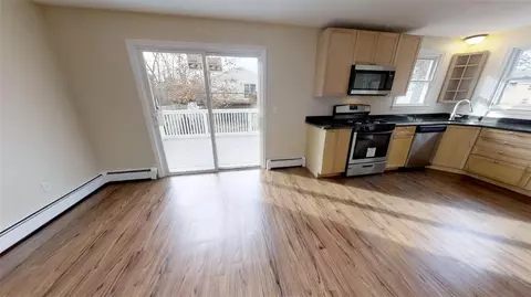 1 Duluth Ave, Warwick, RI 02889 photo 6