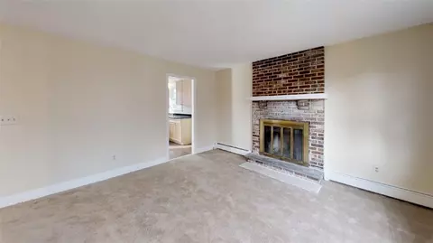1 Duluth Ave, Warwick, RI 02889 photo 16