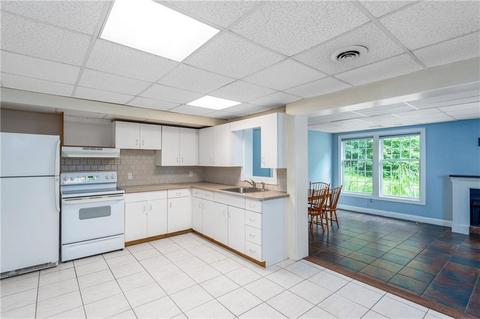 85 Maureen Cir, Mapleville, RI 02839 photo 21