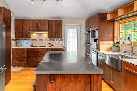 85 Maureen Cir, Mapleville, RI 02839 photo 6