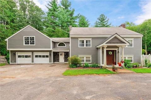 85 Maureen Cir, Mapleville, RI 02839 photo 1