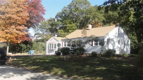 511 Bound Rd, Cumberland, RI 02864 photo 2
