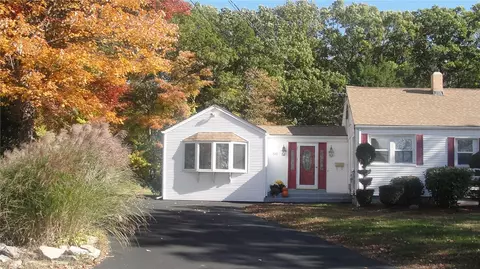 511 Bound Rd, Cumberland, RI 02864 photo 5